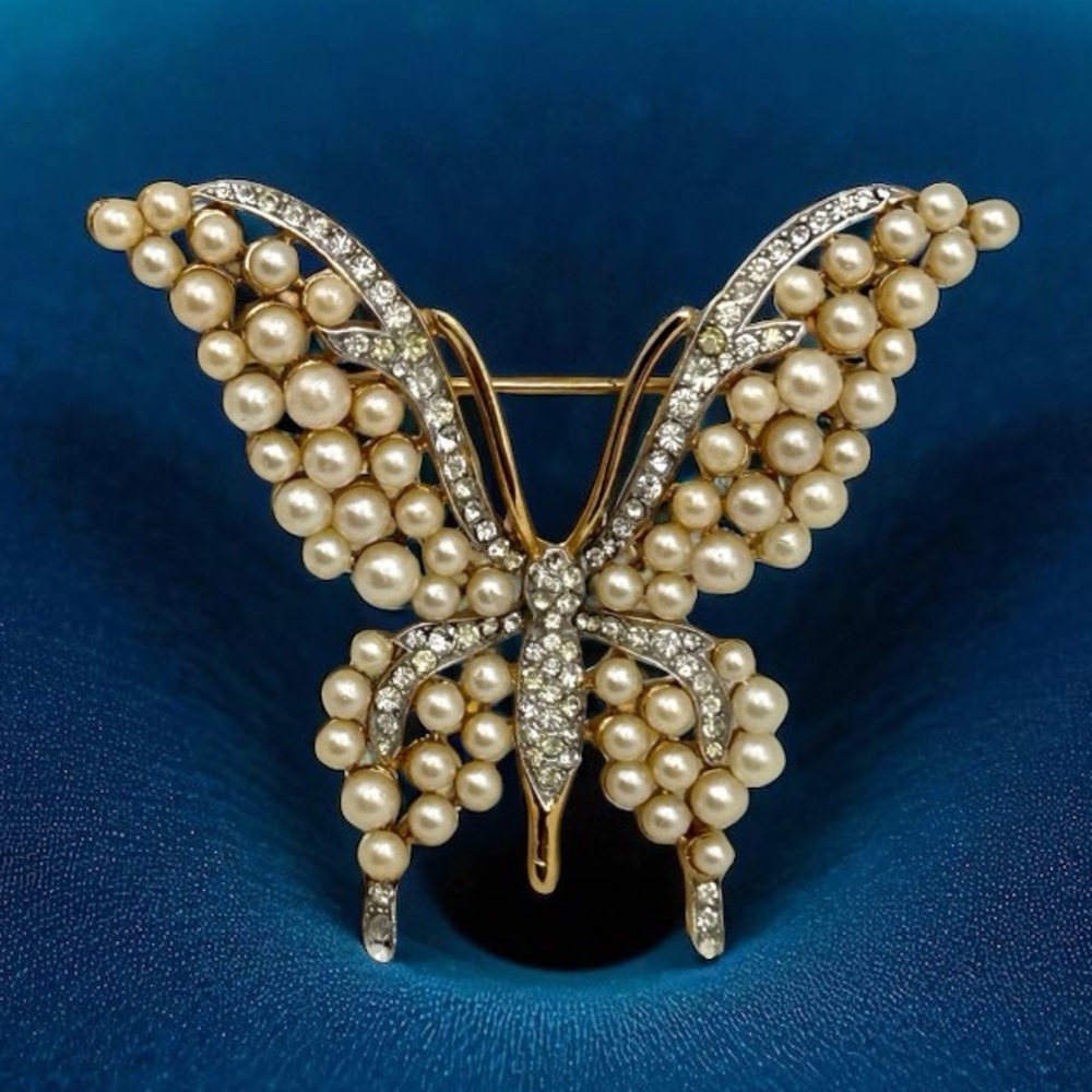 Vintage Trifari Gold Tone Butterfly Brooch w/Pearls & Rhinestones *Ad Piece*